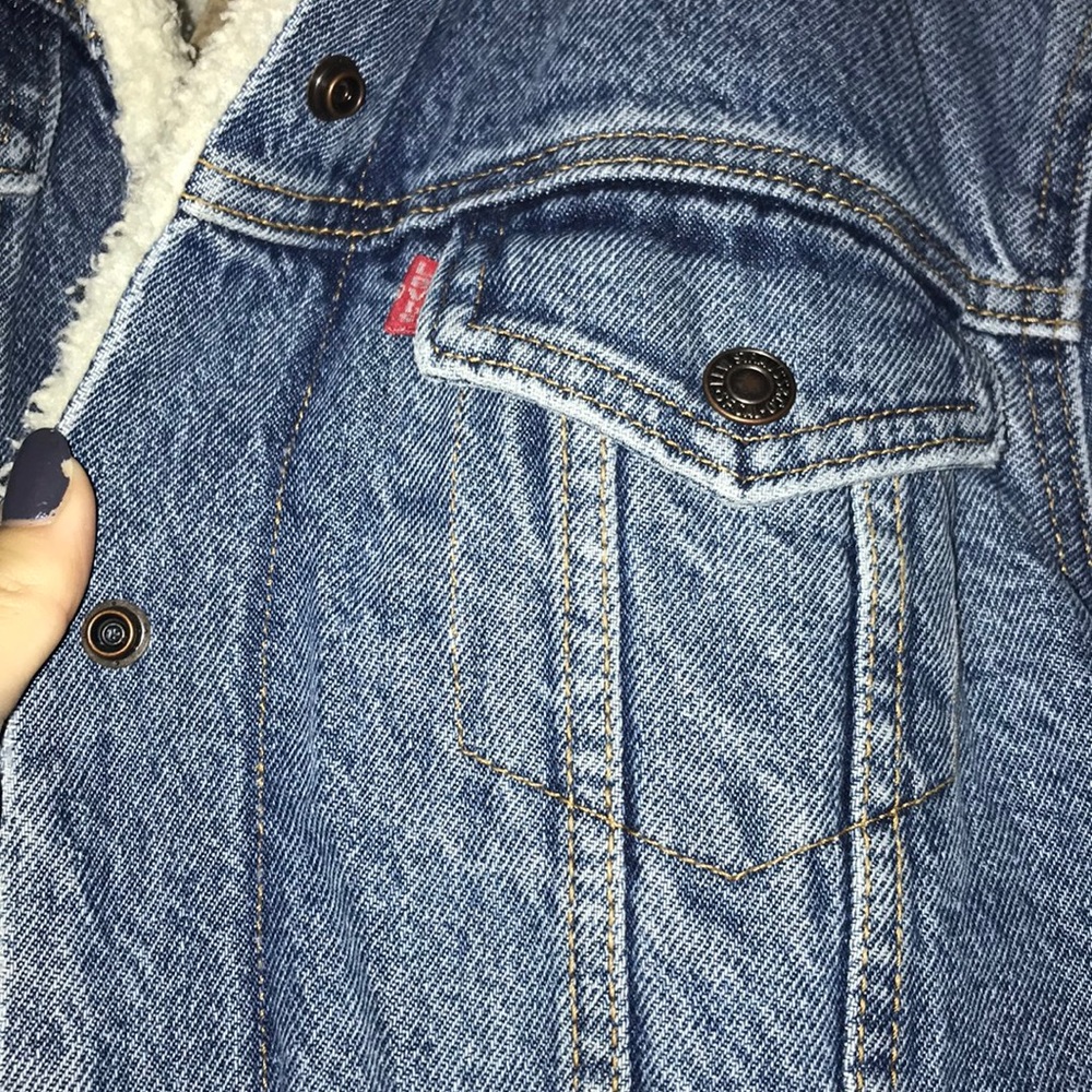 Levi’s Jean Jacket - Picture 2 of 6